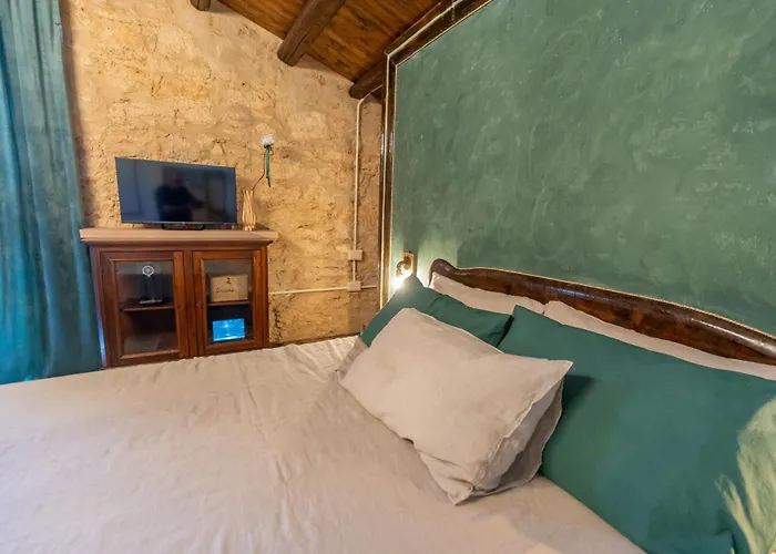 农家乐 Feudo Nobile *